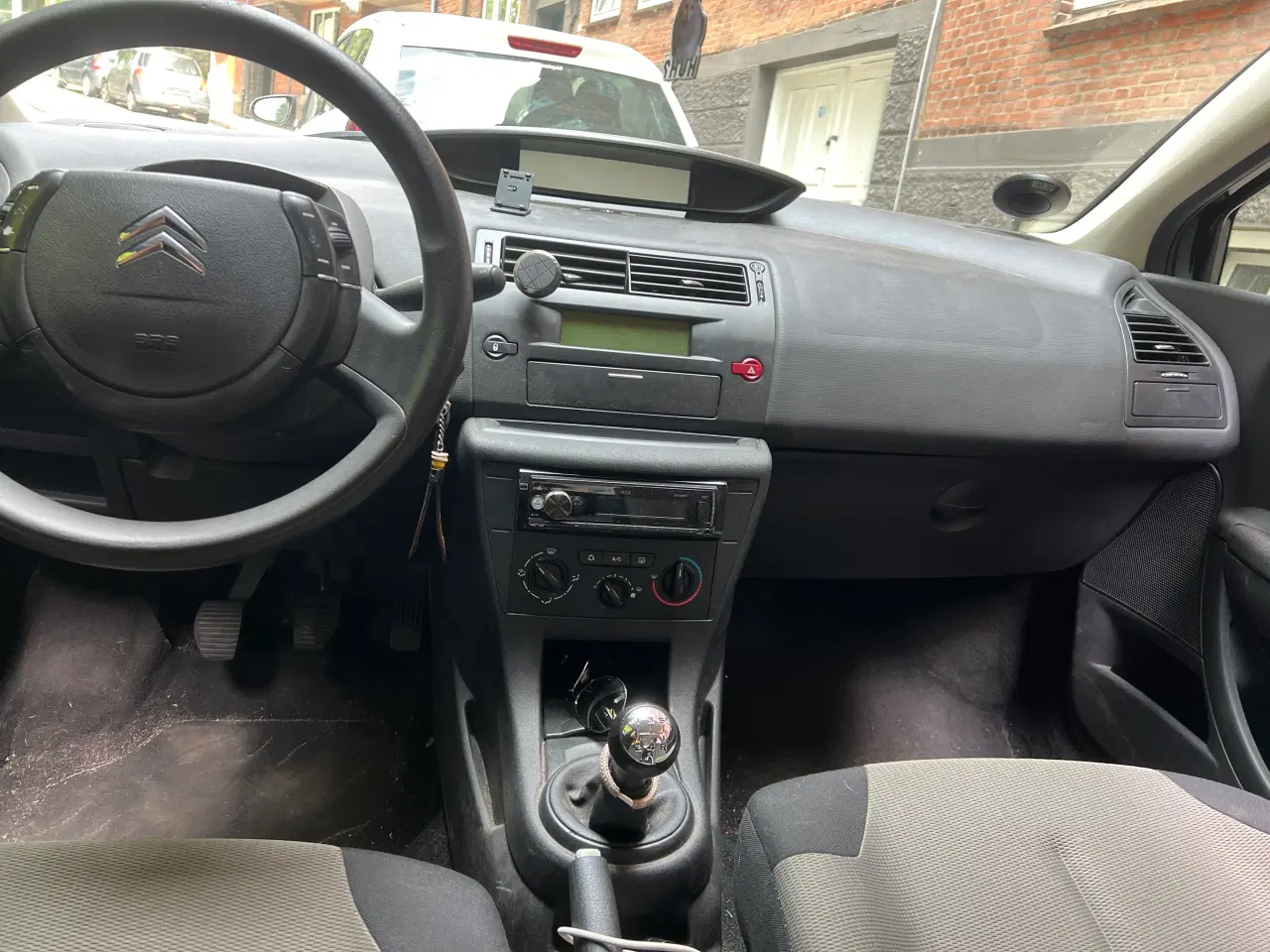 Billede 2 - Citroen c4 1.6 110hk benziner - nysynet 