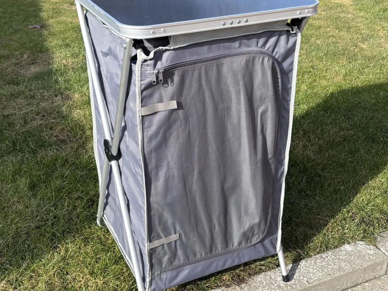 Billede 5 - Wecamp. Opbevaringsskab. 