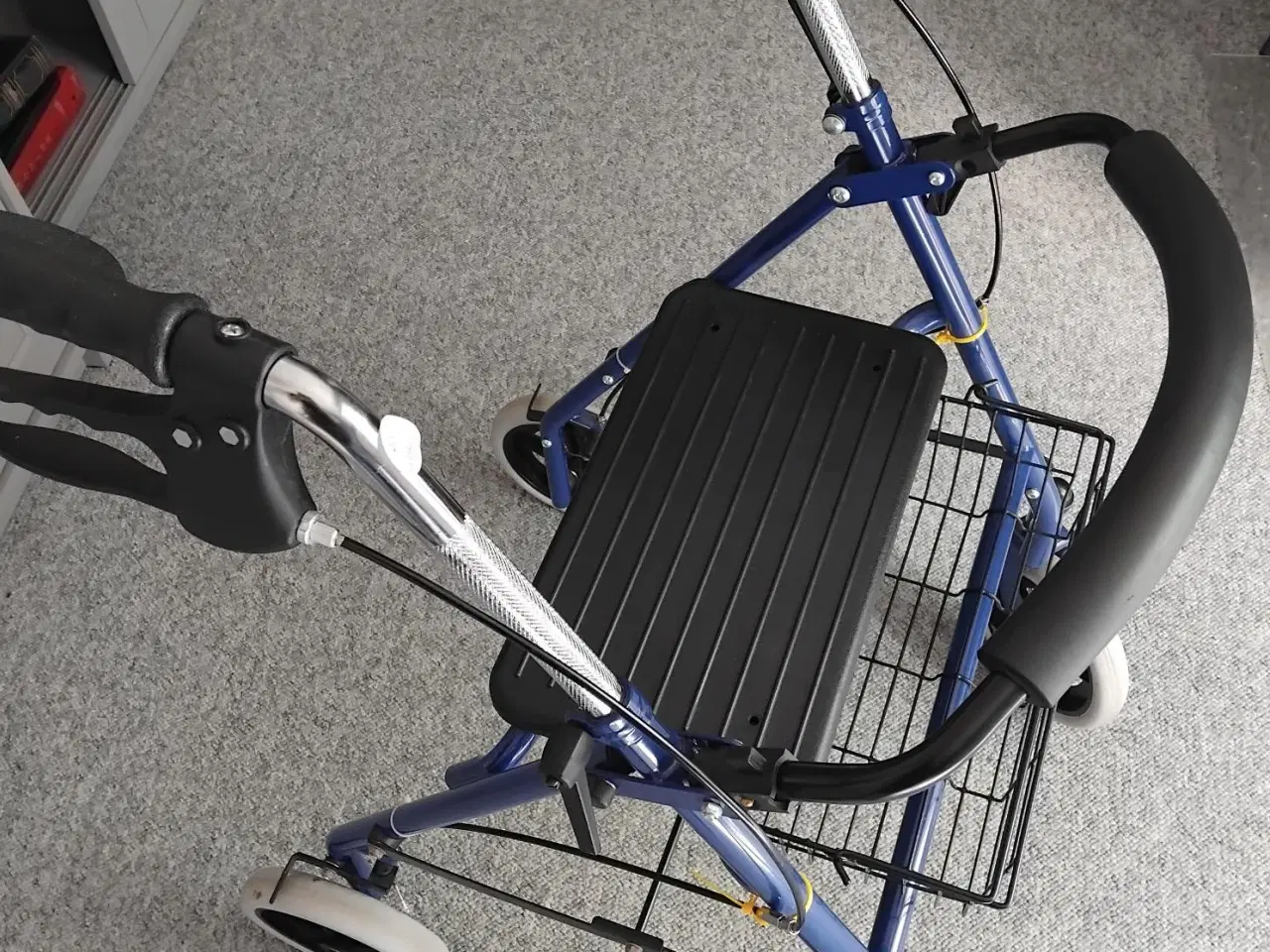 Billede 3 - Rollator Næsten Ny Stand