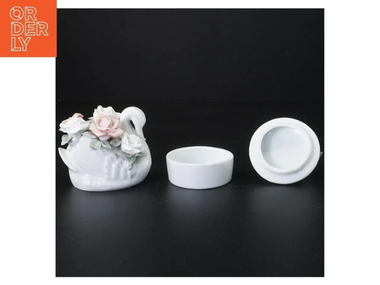Billede 4 - Porcelænssvane med blomsterdekoration og krukke (str. Svane 9 x 8 x 8 cm krukke 7 x 6 cm)