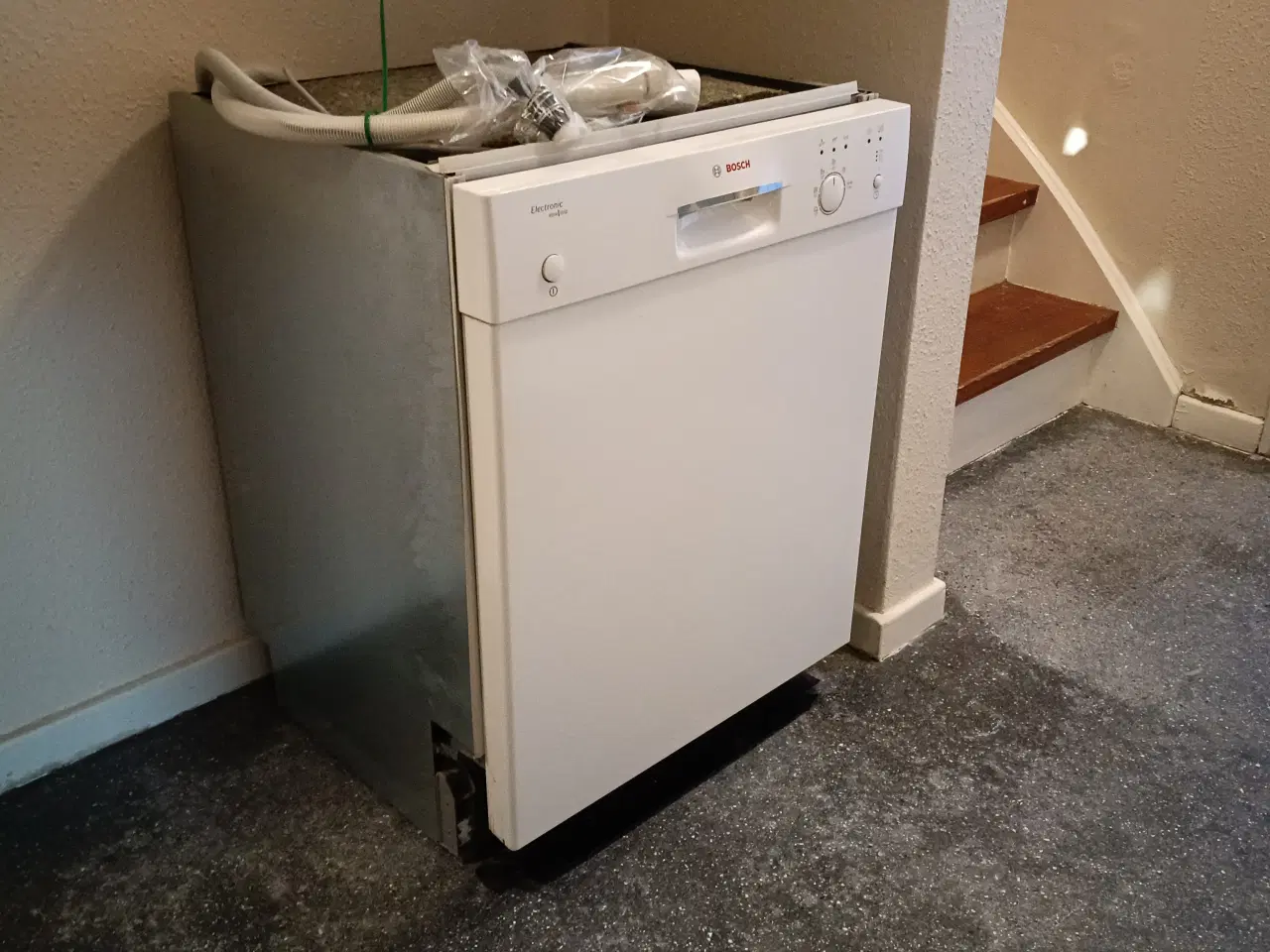Billede 1 - BOSCH Opvaskemaskine SGU54E02SK
