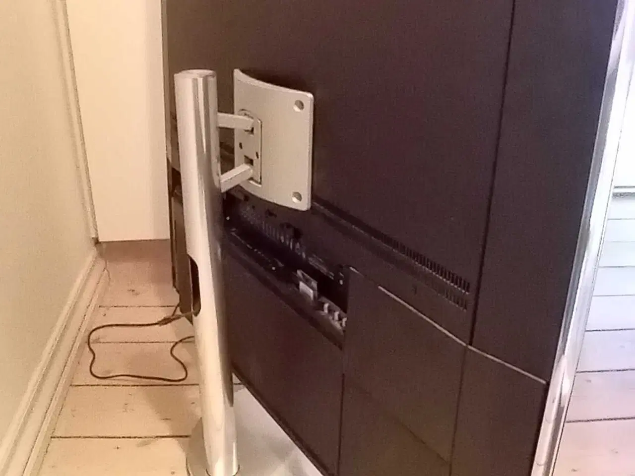 Billede 3 - BeoVision 10-40 med elektronisk stander
