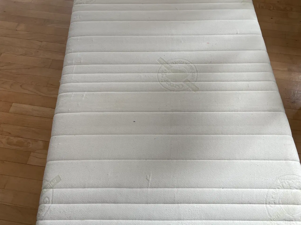 Billede 1 - Madras enkelt gratis til afhenter