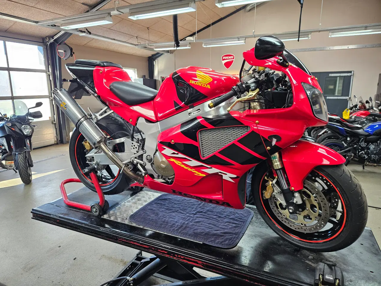 Billede 7 - Honda vtr 1000 sp1 