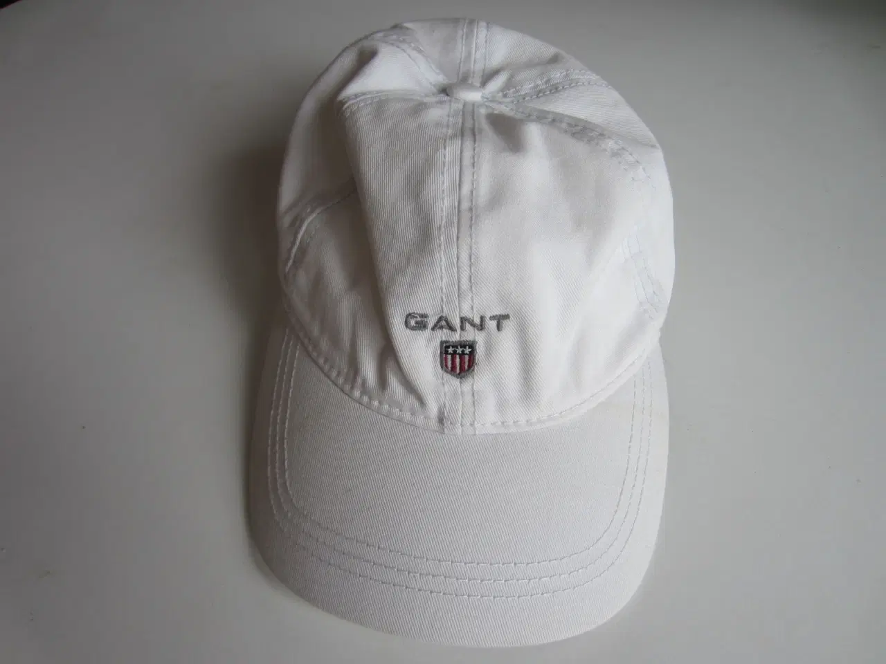Billede 1 - GANT kasket hvid str. one size
