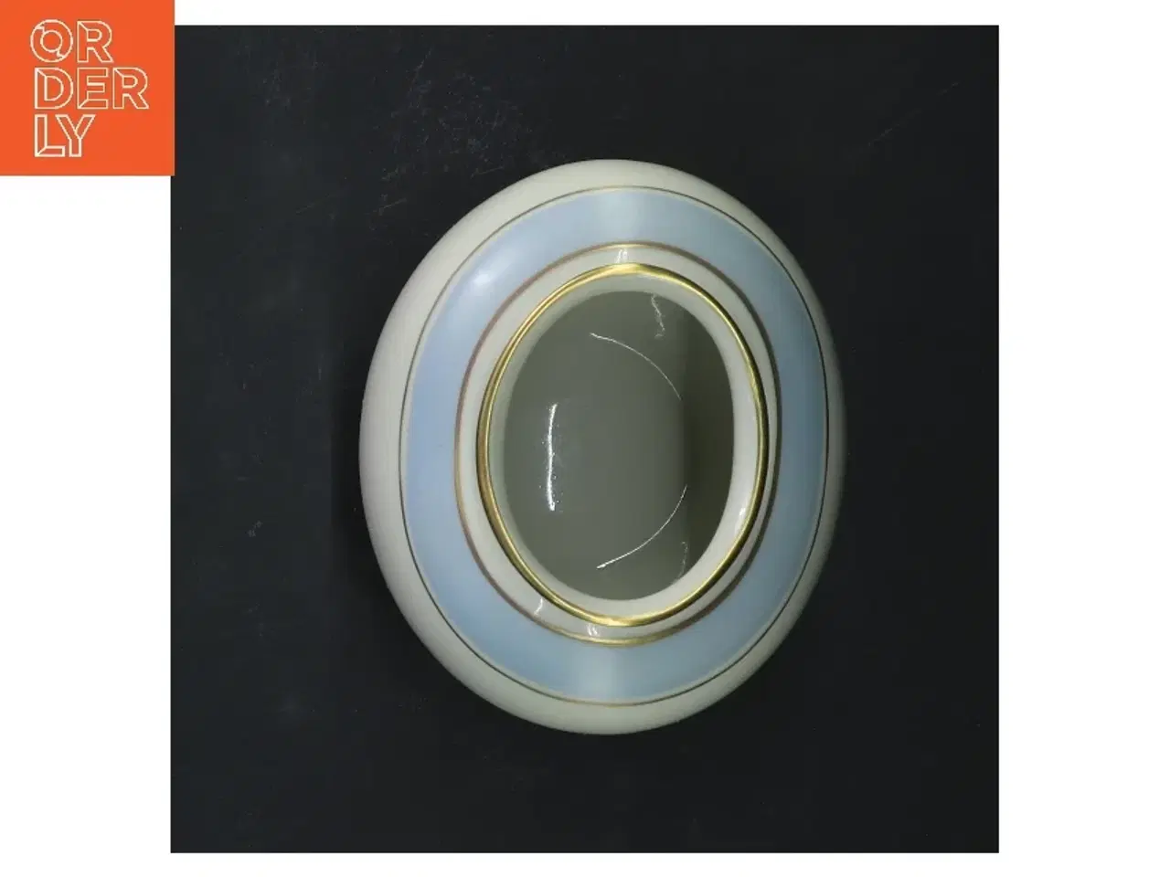 Billede 2 - Porcelæns vase med guldkant fra Kjøbenshavn Porcellains Maleri (str. 9x11 cm)