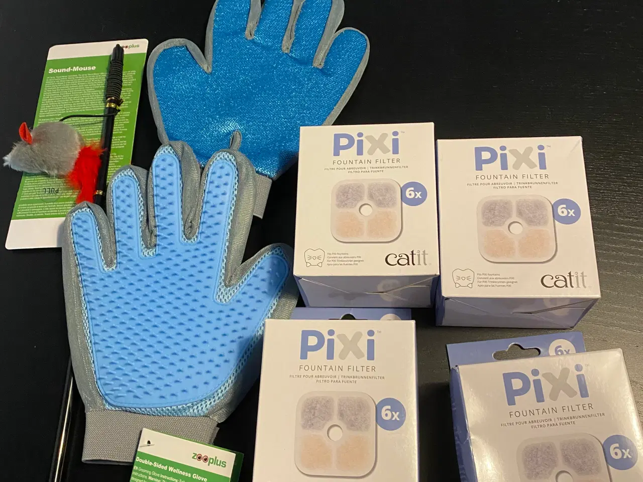 Billede 1 - Forskellige katteting; filter, legetøj, handske