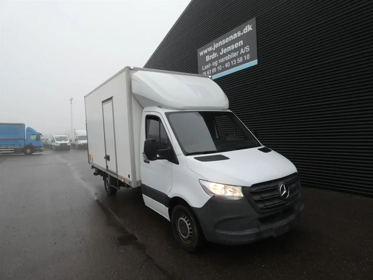 Billede 1 - Mercedes-Benz Sprinter 314 Alukasse m. lift 2,1 CDI A3 FWD 7G-Tronic 143HK Ladv./Chas. Aut.