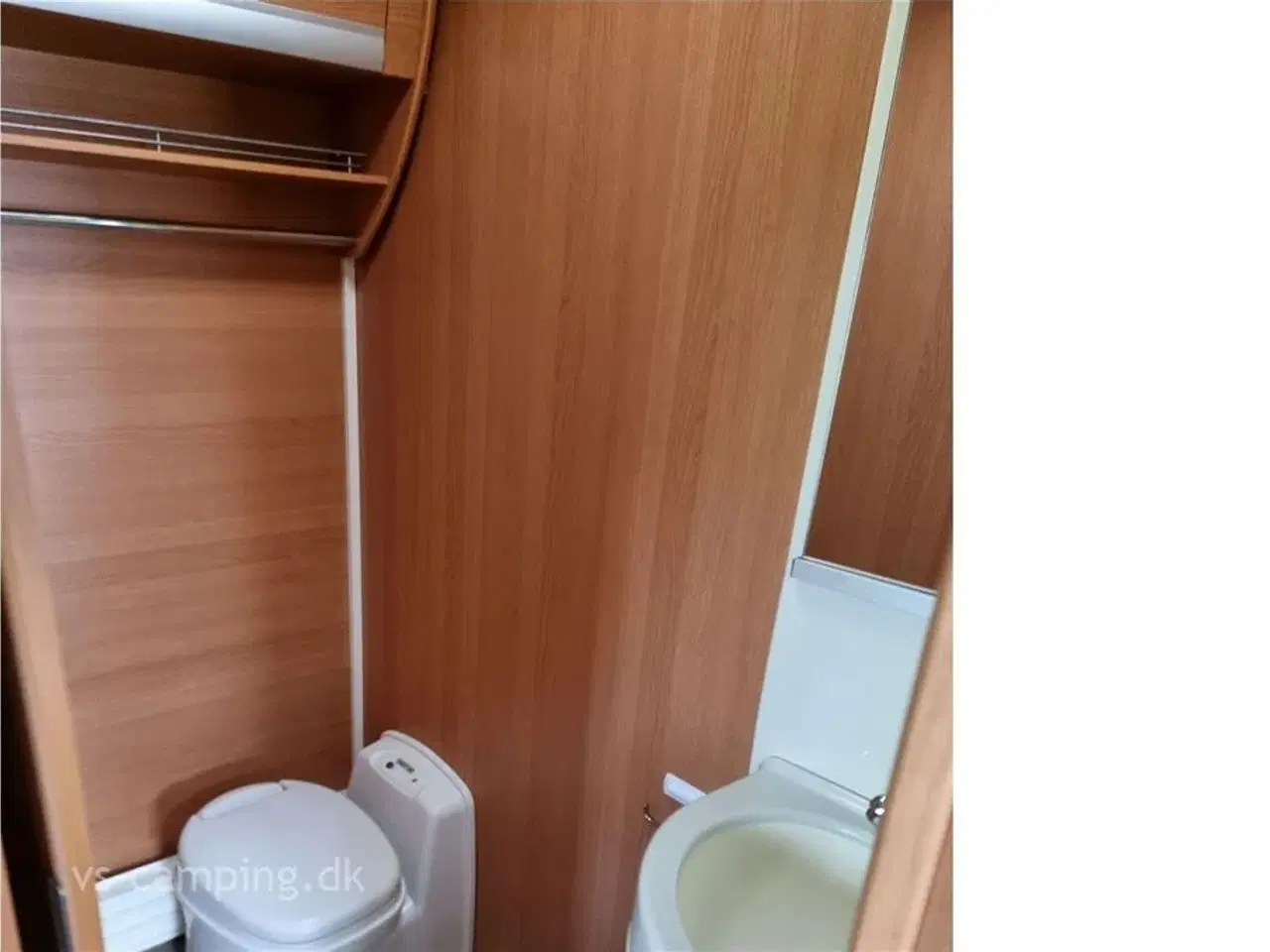 Billede 7 - 2006 - Cabby Comfort 650+ FT   ATTRAKTIV VINTERVOGN MED ALDE CENTRALVARME &amp; FRANSK SENG