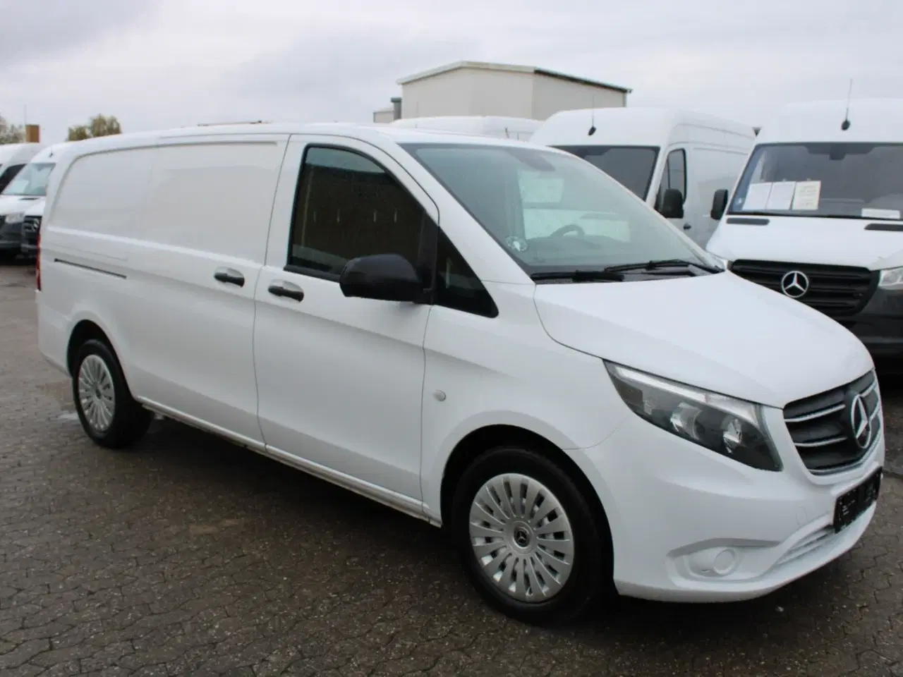 Billede 2 - Mercedes Vito 114 2,0 CDi Complete aut. L RWD