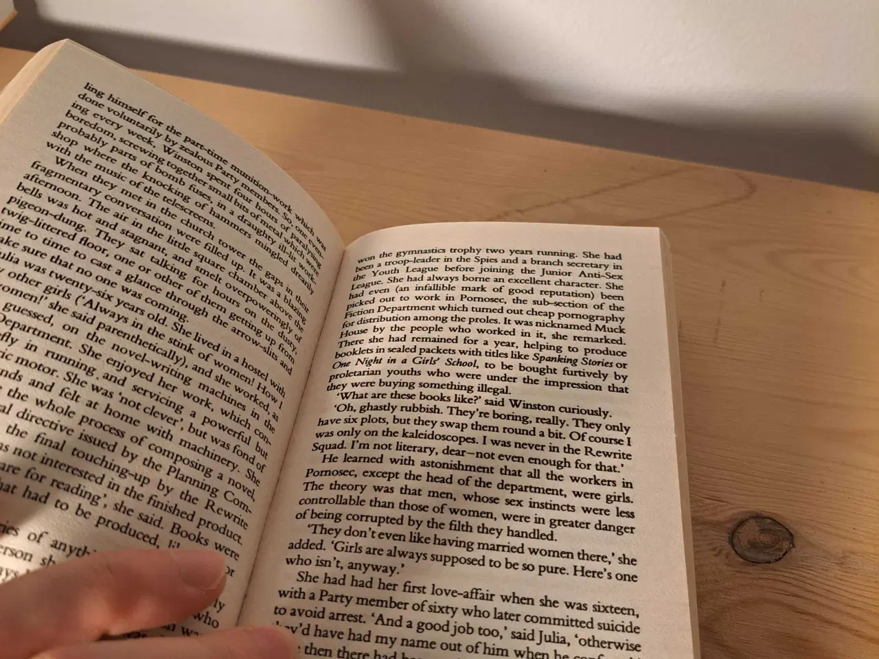 Billede 3 - George Orwell 1984 Bog
