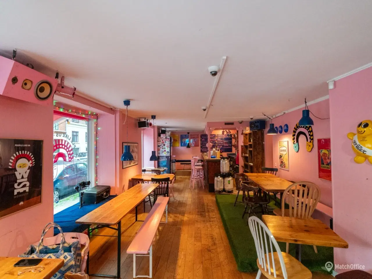 Billede 3 - Karakterfuld erhvervsandel med café-/barbevilling i hjertet af Nørrebro