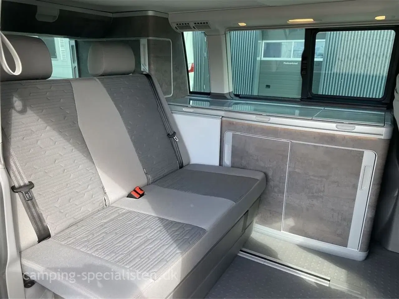 Billede 6 - 2022 - VW California Ocean 2.0 TDi 150HK   VW California Ocean model 2022 kørt 8.000 km står som ny - kan nu ses hos Camping-Specialisten i Silkeborg