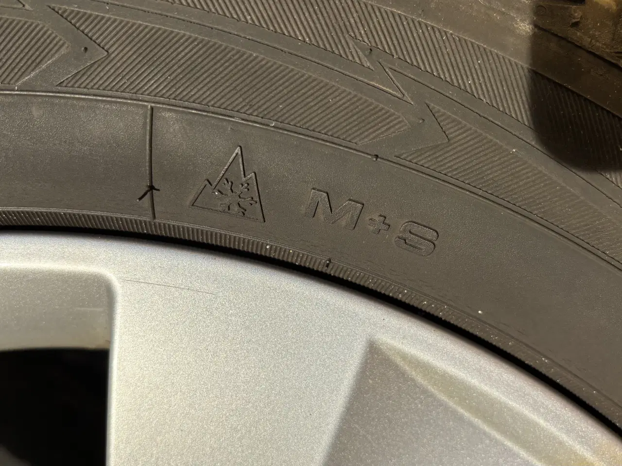 Billede 1 - Skoda Octavia, Alu fælge med vinterdæk