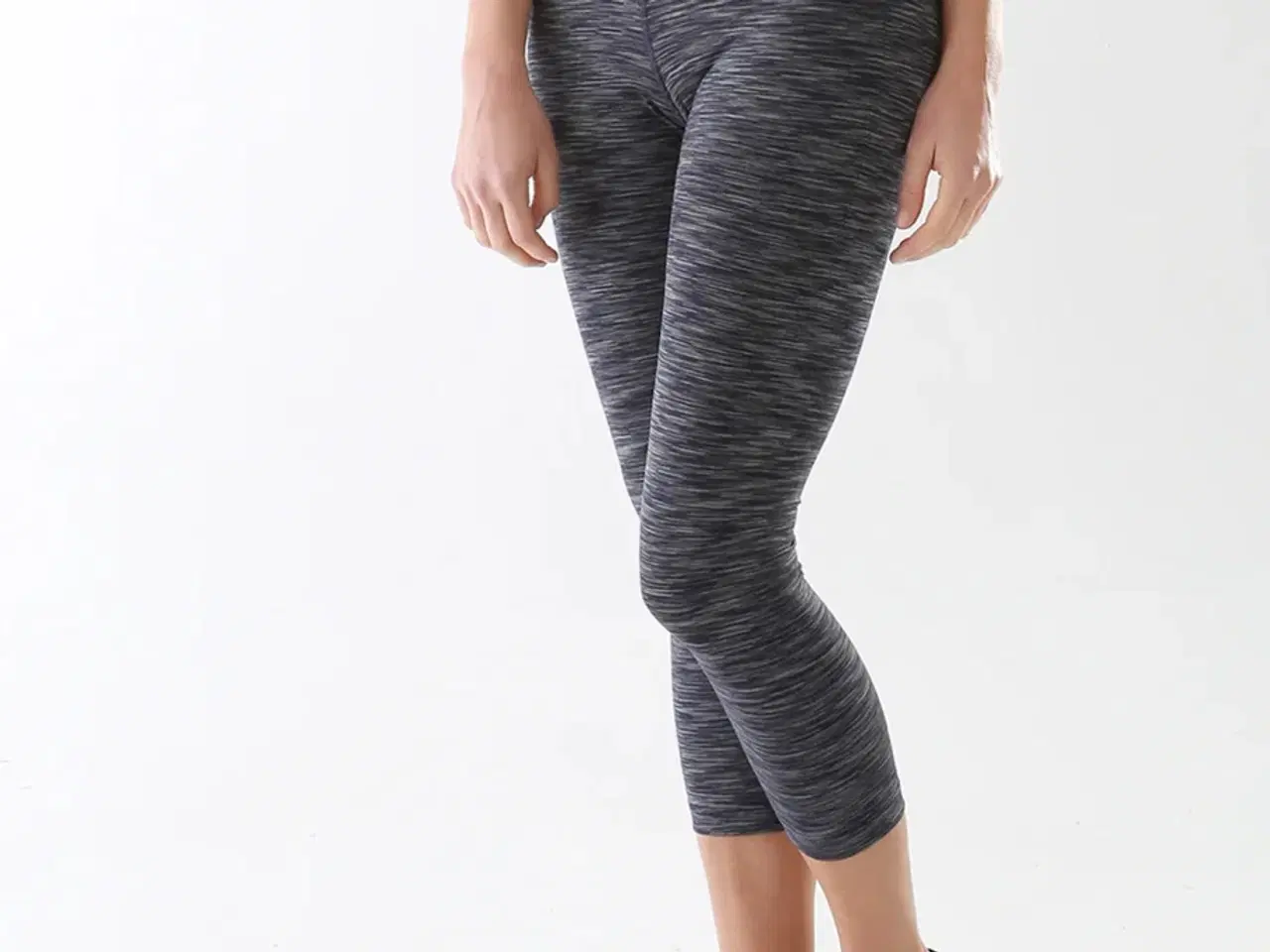 Billede 5 - AlignMe Capri Leggings - Grå