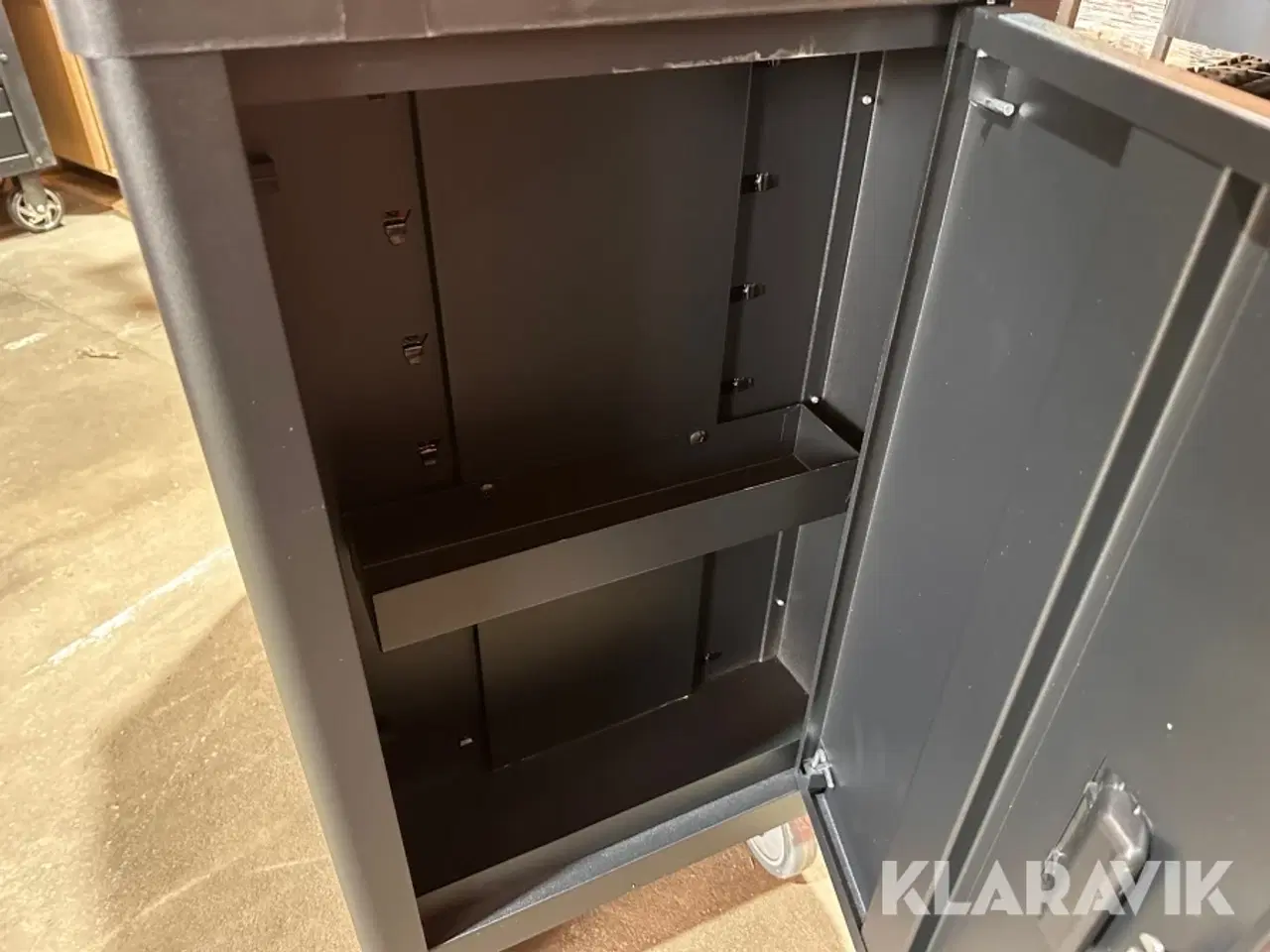 Billede 4 - Værktøjsvogn Bearsafe med 7 skuffer og 239 dele