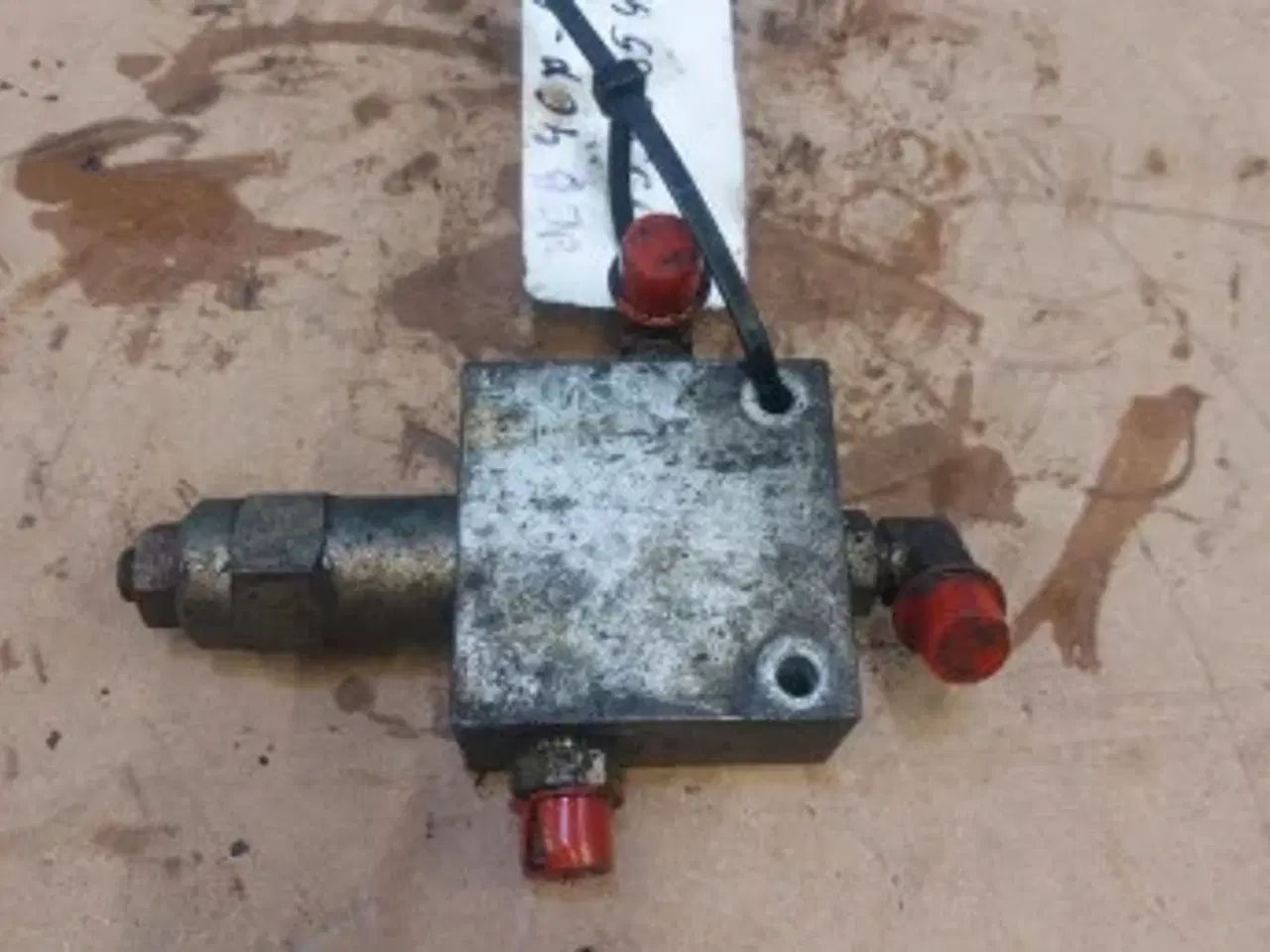 Billede 2 - JCB 4CX Hydraulikvalve