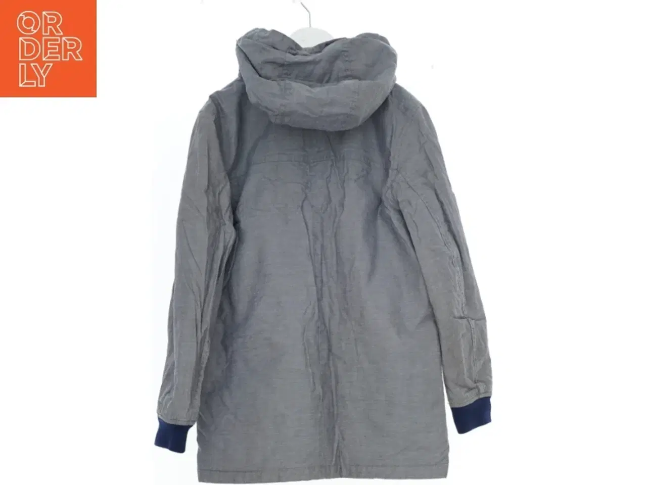 Billede 2 - Grå jakke med hætte fra H&M (str. 140)