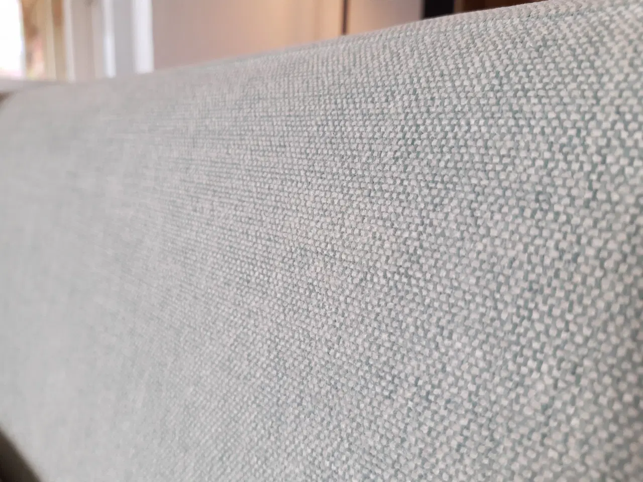 Billede 3 - Pæn lys grøn-blå-hvid sofa