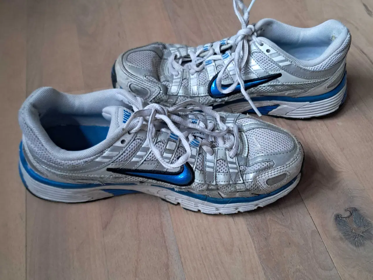 Billede 1 - Nike p 6000 sko