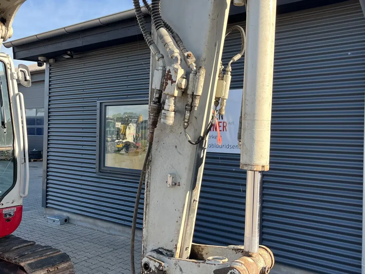 Billede 5 - Takeuchi TB260 Hydraulisk skovlskifte med kipbar planerskovl