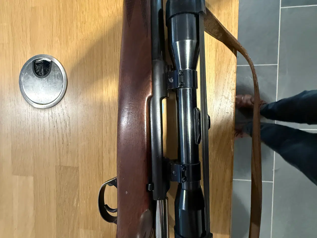 Billede 7 - Velholdt Husqvarna model 1600 30-06 riffel