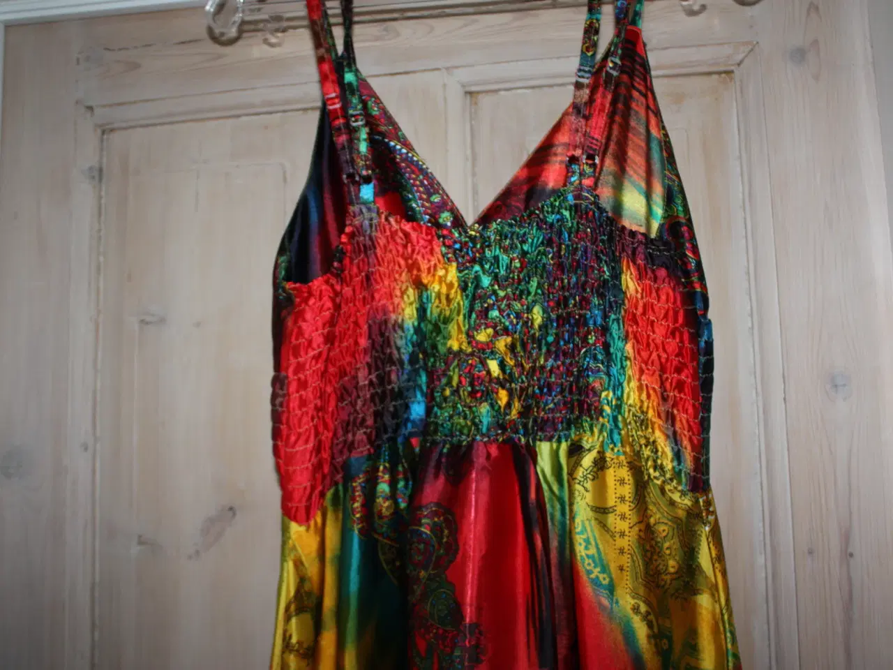 Billede 4 - Sommer kjole str. L 100% viscose