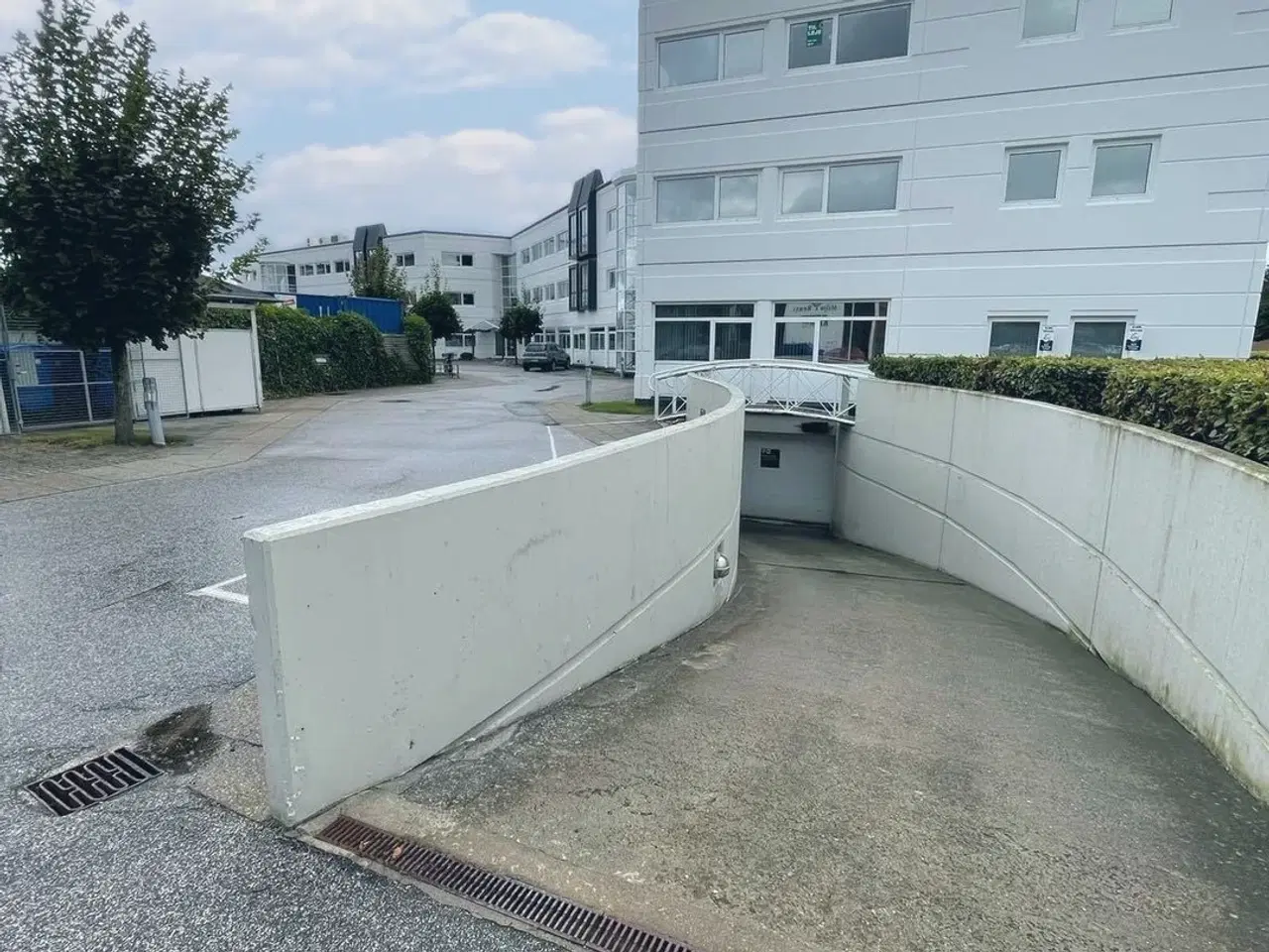 Billede 2 - Parkering til leje på Hermodsvej 22, 8230 Åbyhøj