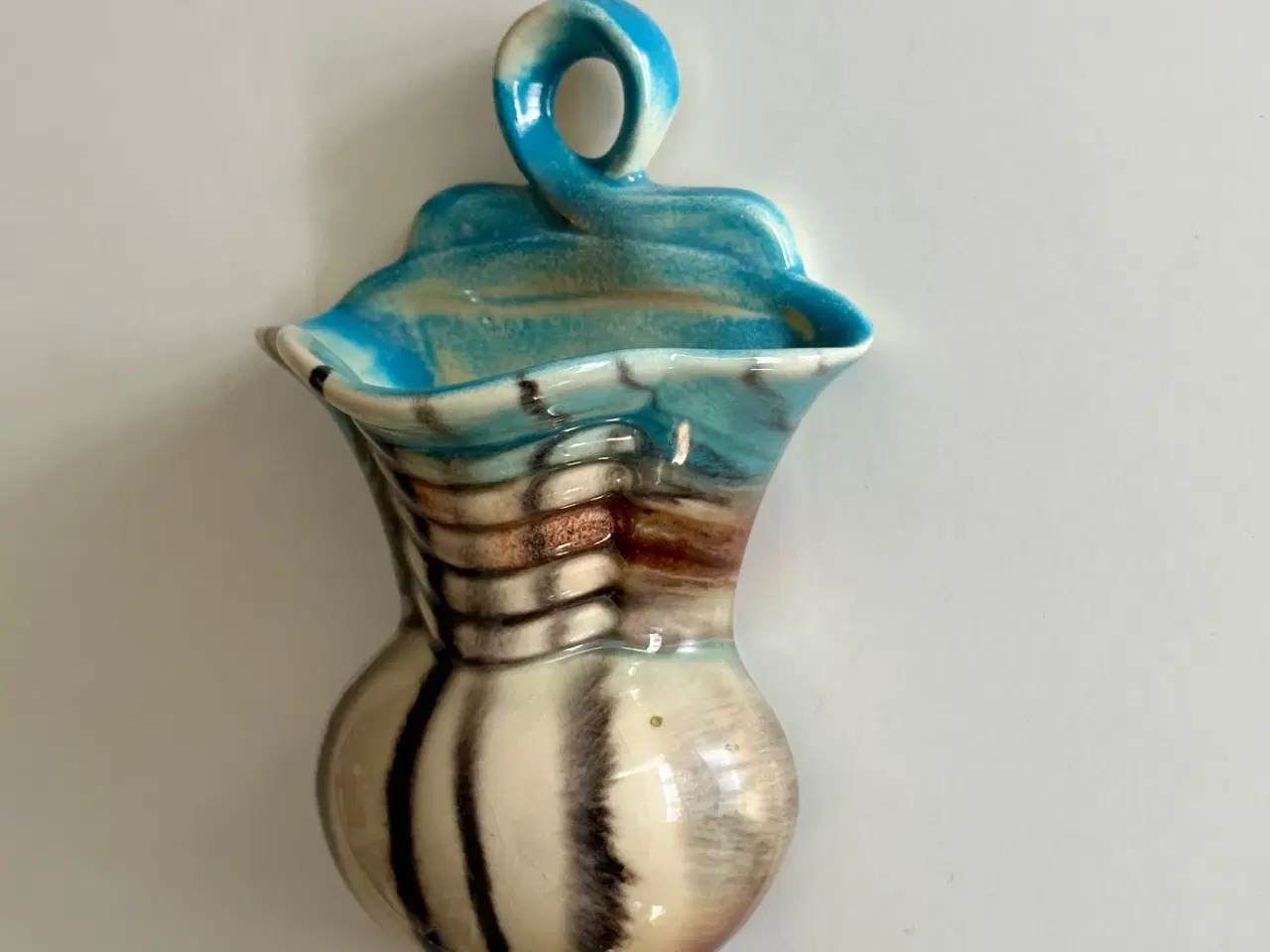 Billede 3 - Vægvase m sorte striber