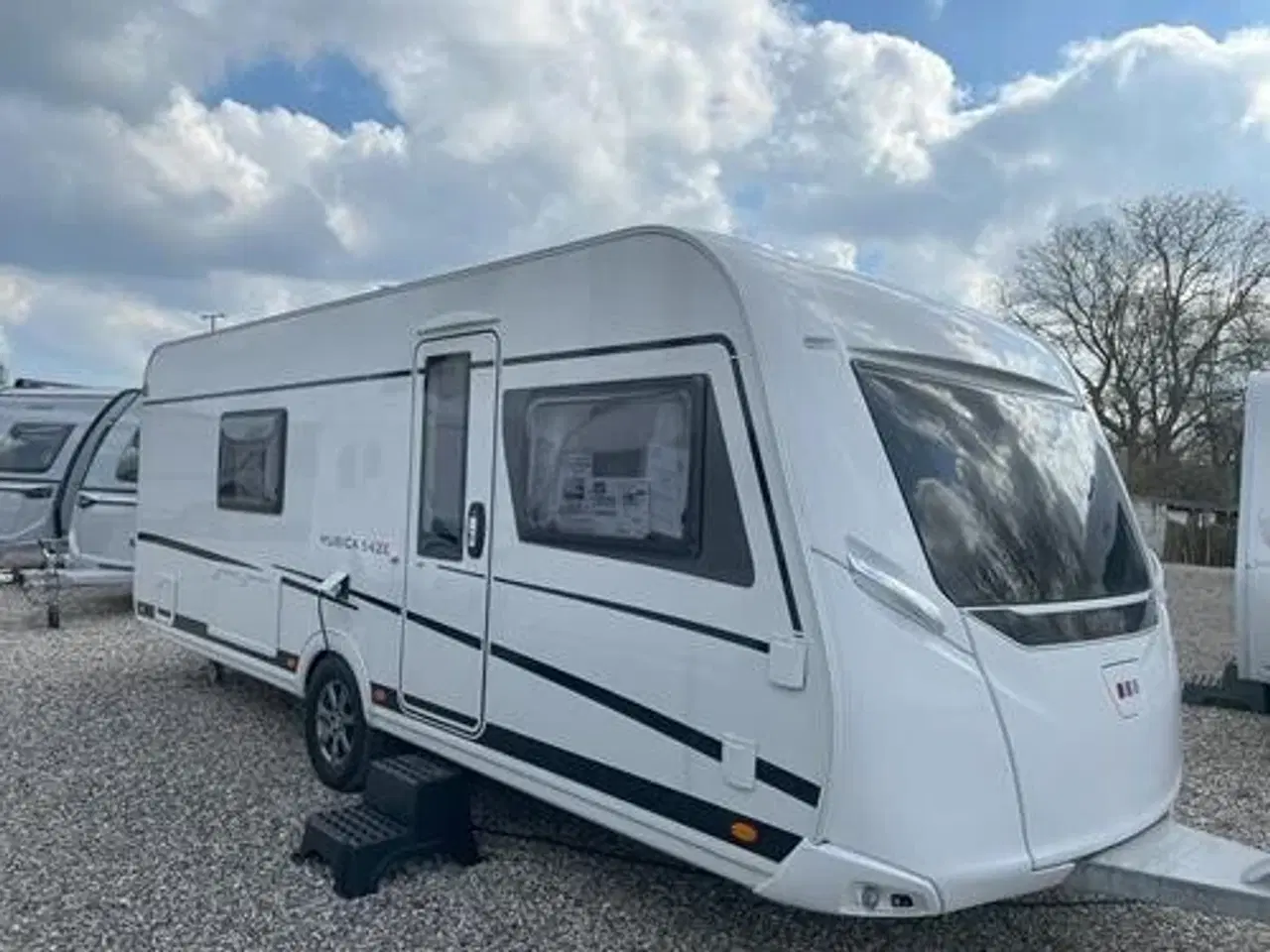 Billede 1 - LMC Musica 542 E - SMUG kig på januar tilbud SPAR 50.000 .-