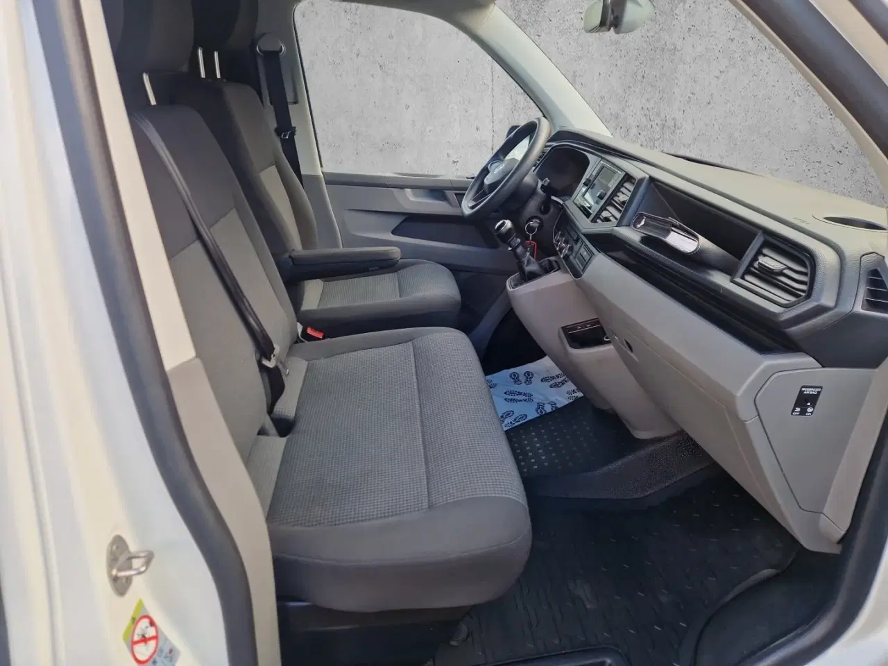 Billede 15 - VW Transporter 2,0 TDi 110 Kassevogn kort