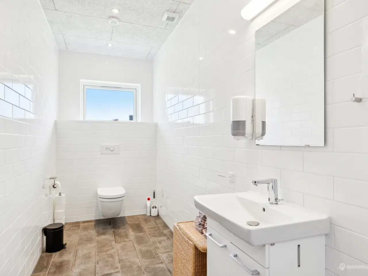 Billede 13 - Lyse kontorlokaler i rolige omgivelser tæt på Motorvej 9