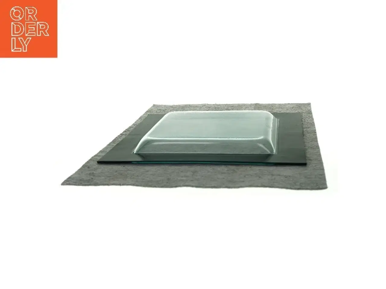 Billede 4 - Dekorativt fad fra Ukendt (str. LBH: 38x38x3cm)