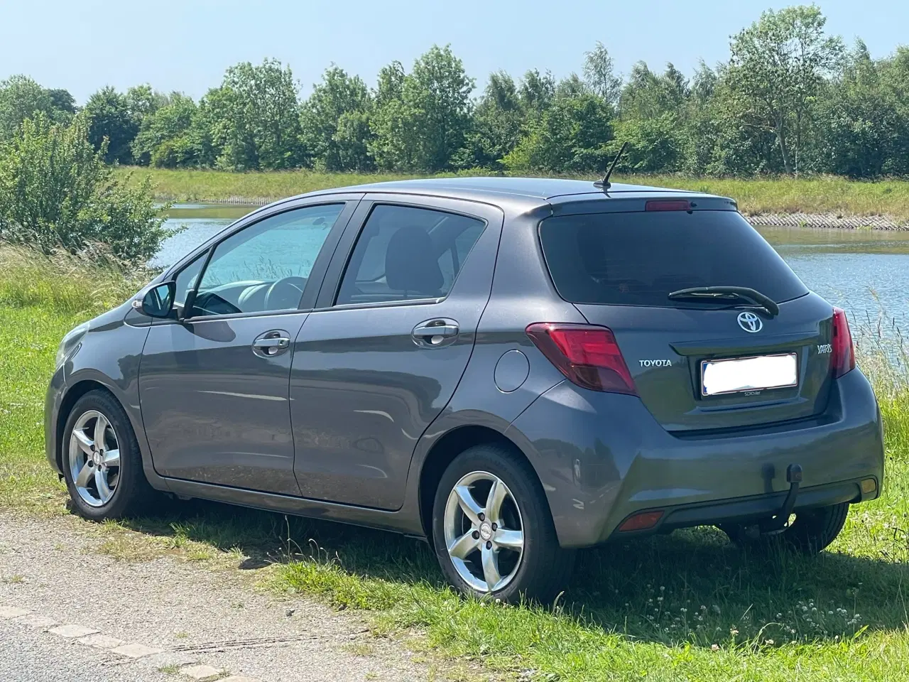 Billede 4 - Toyota Yaris 1,4 D-4D T2 Premium Diesel Km 106.000