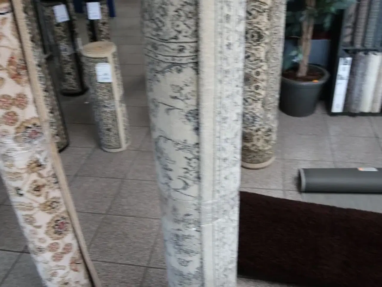 Billede 1 - Gulvtæppe MONA LISA Synt