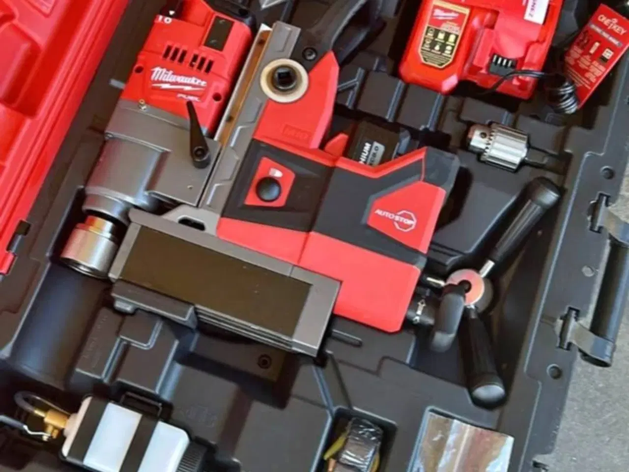 Billede 4 - MAGNETBOREMASKINE MILWAUKEE M18