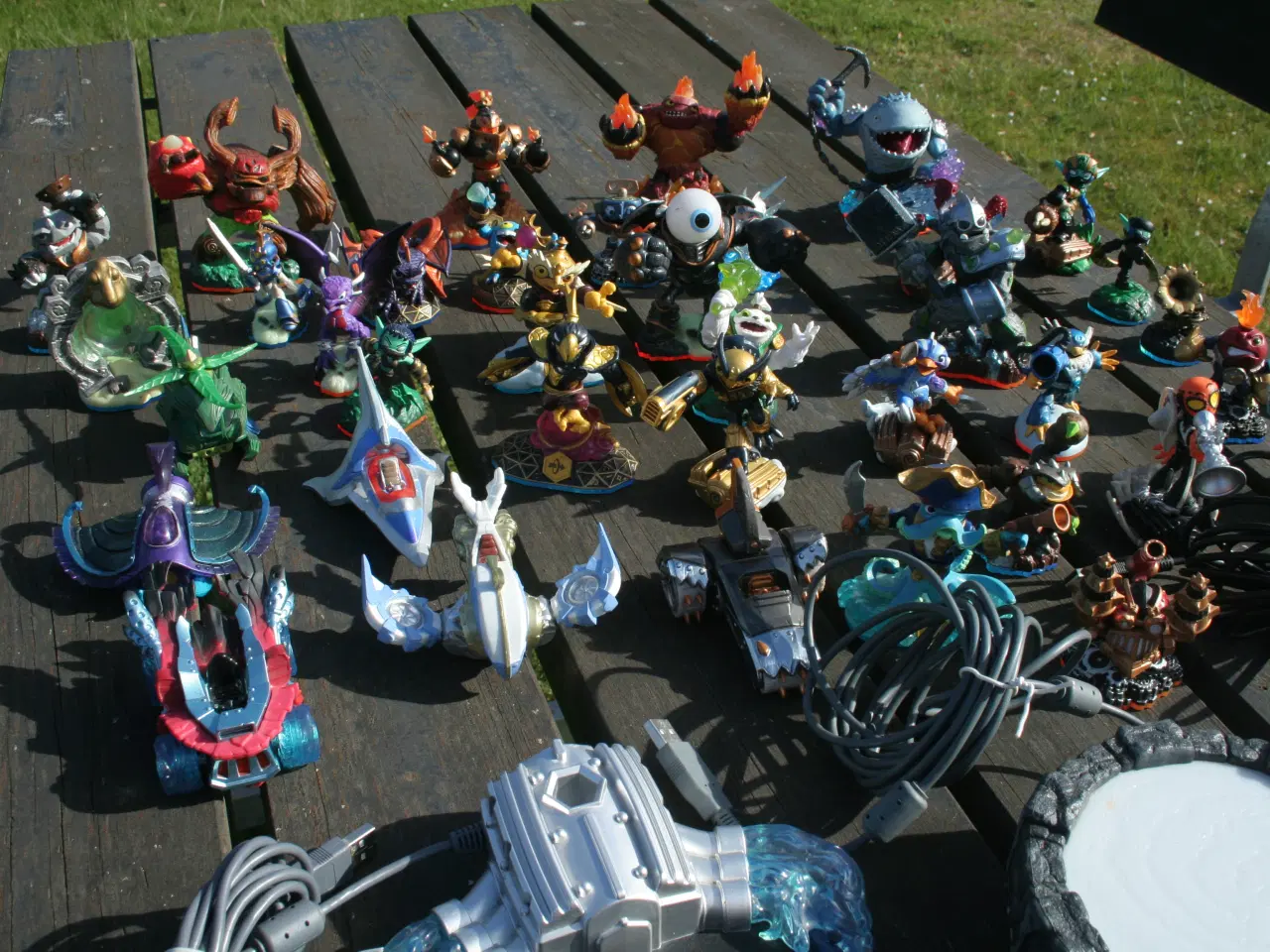 Billede 9 - Skylanders lot med 3 power portaler 3 PS3 Spil og 