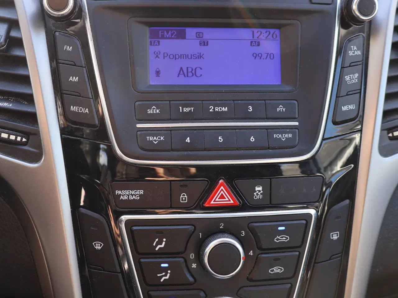 Billede 16 - Hyundai I30 1,4 Benzin årgang 2012