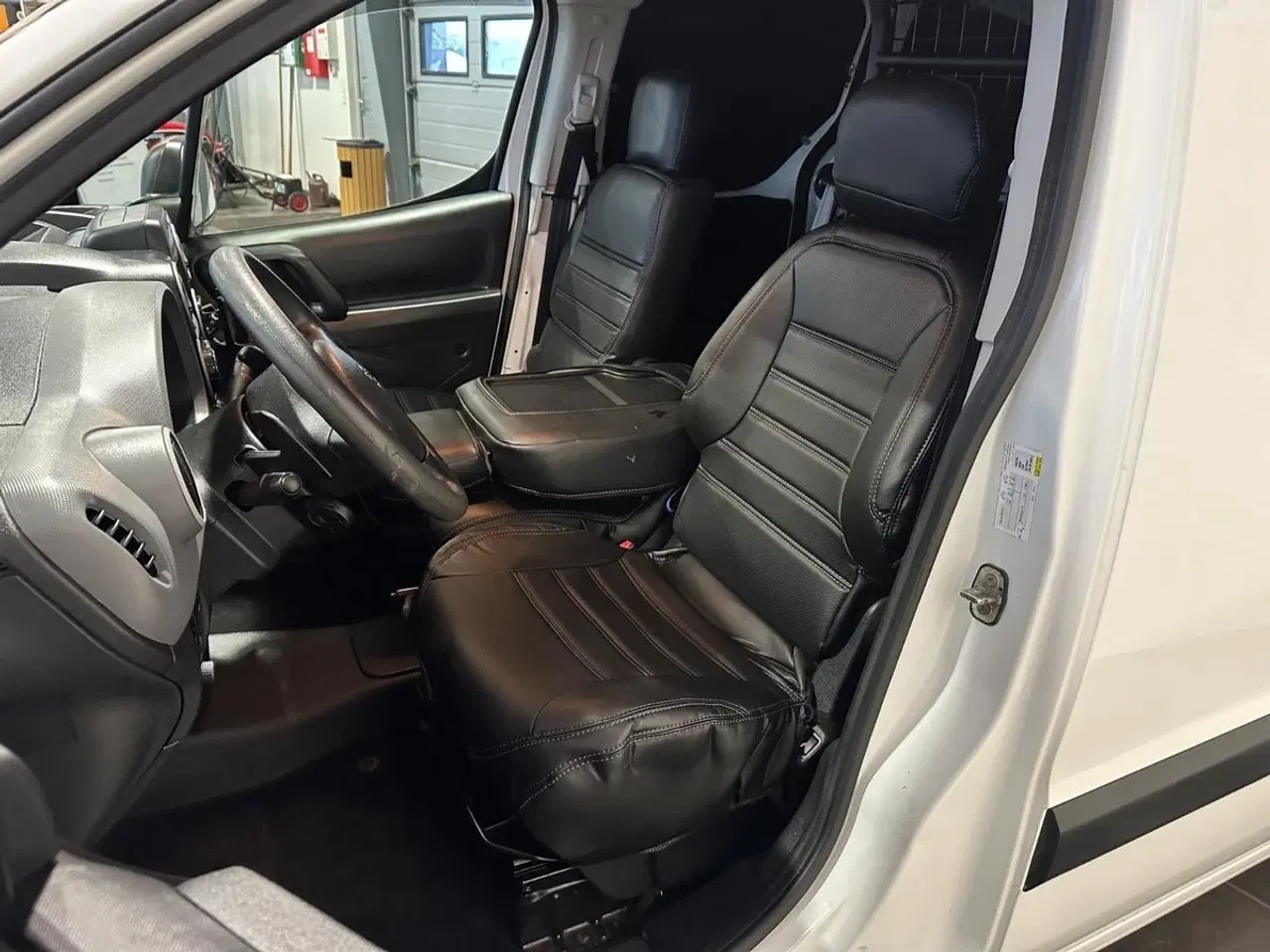 Billede 5 - Peugeot Partner 1,6 BlueHDi 100 L2 ESG Flex Van