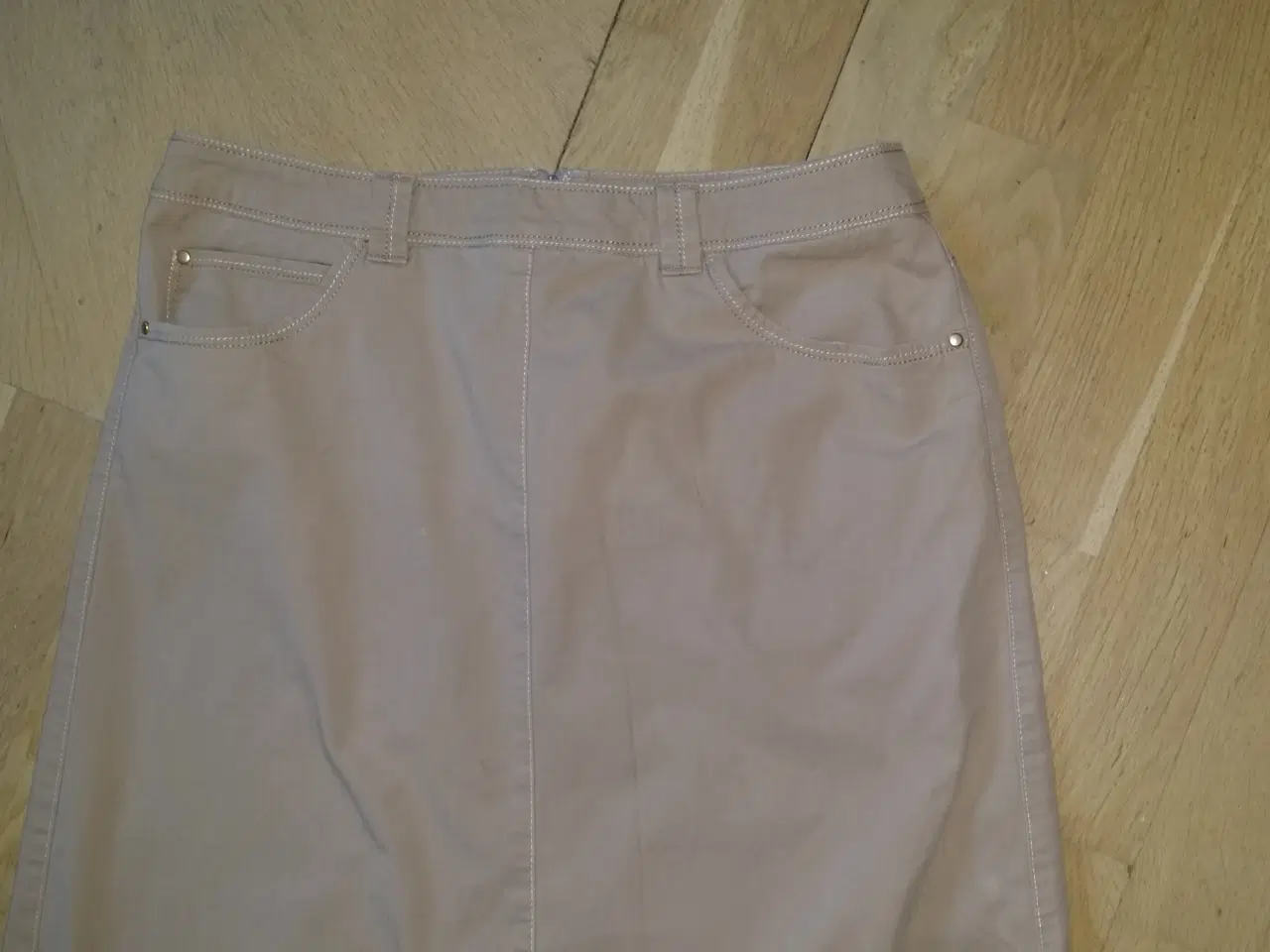 Billede 2 - Nederdel 