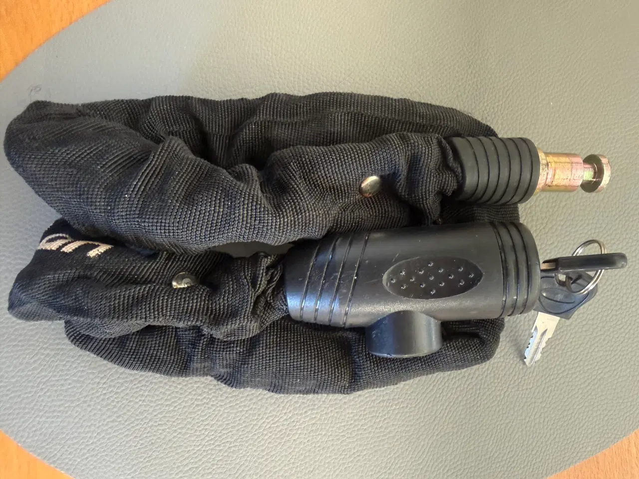 Billede 2 - Kædelås med 2 stk nøgler