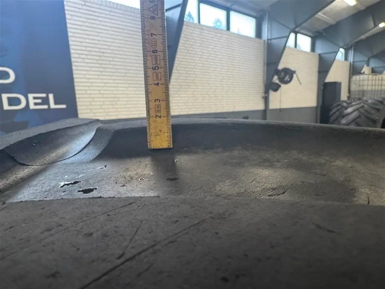 Billede 6 - Michelin 540/65R28