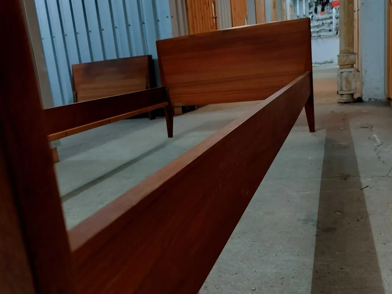 Billede 2 - Flotte teak senge