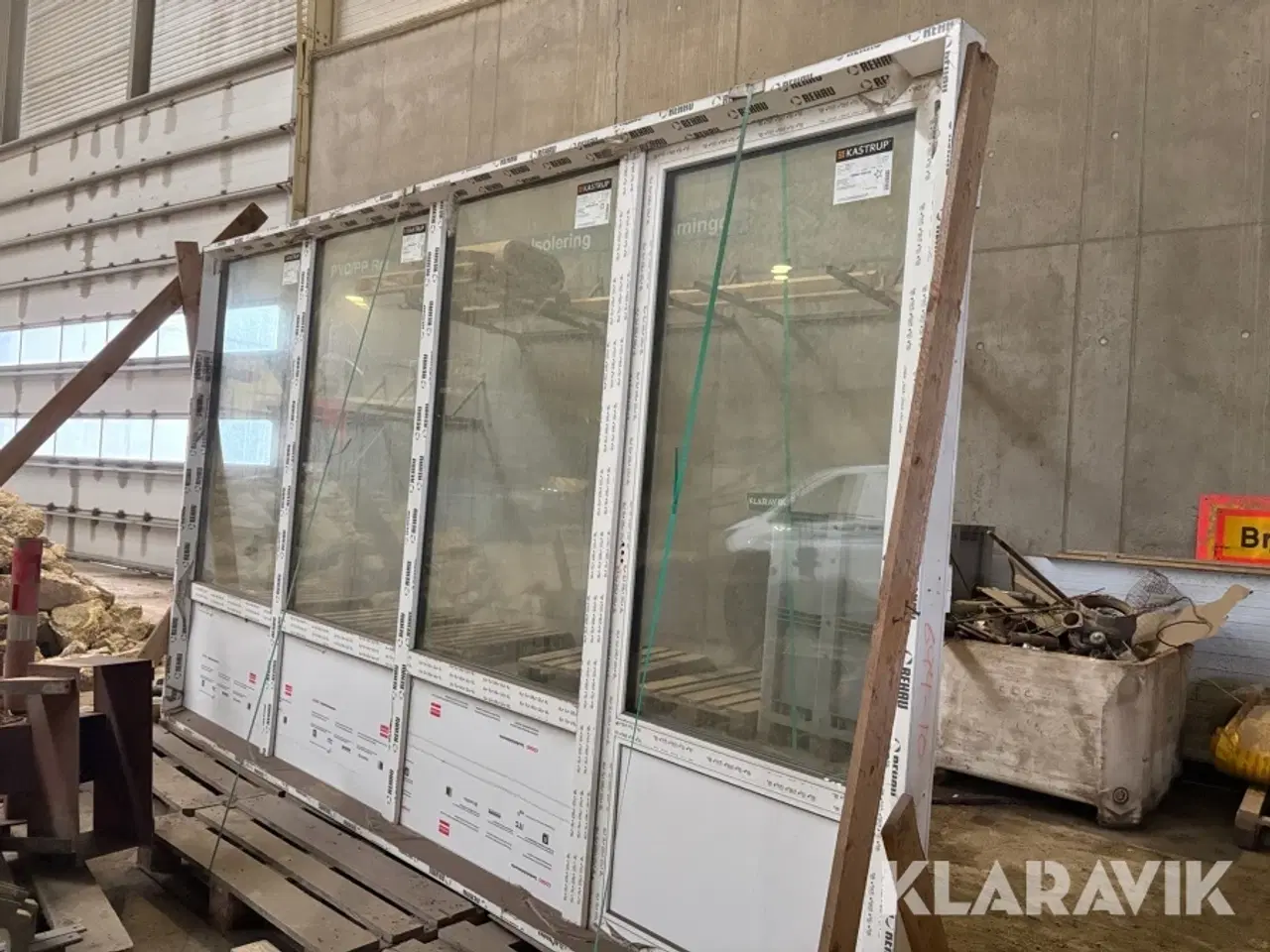 Billede 2 - Vinduesparti med terrassedør. Rehau 1 styk