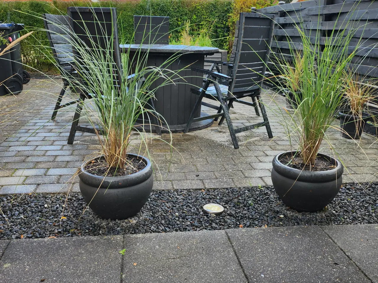 Billede 1 - 2stk.rigtig fine store krukker med marehalm 