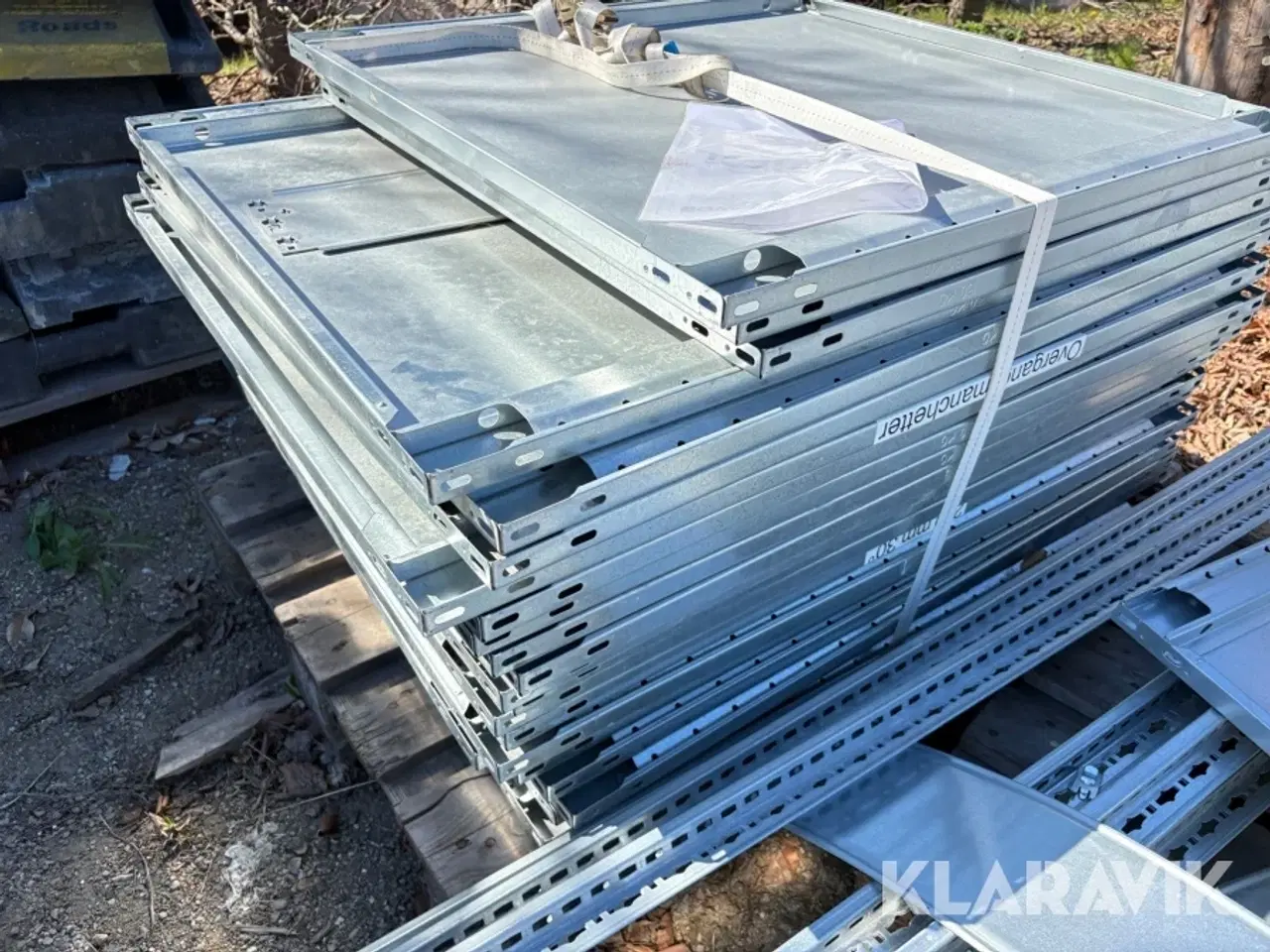 Billede 9 - Reol 23 hylder og 7 gavle