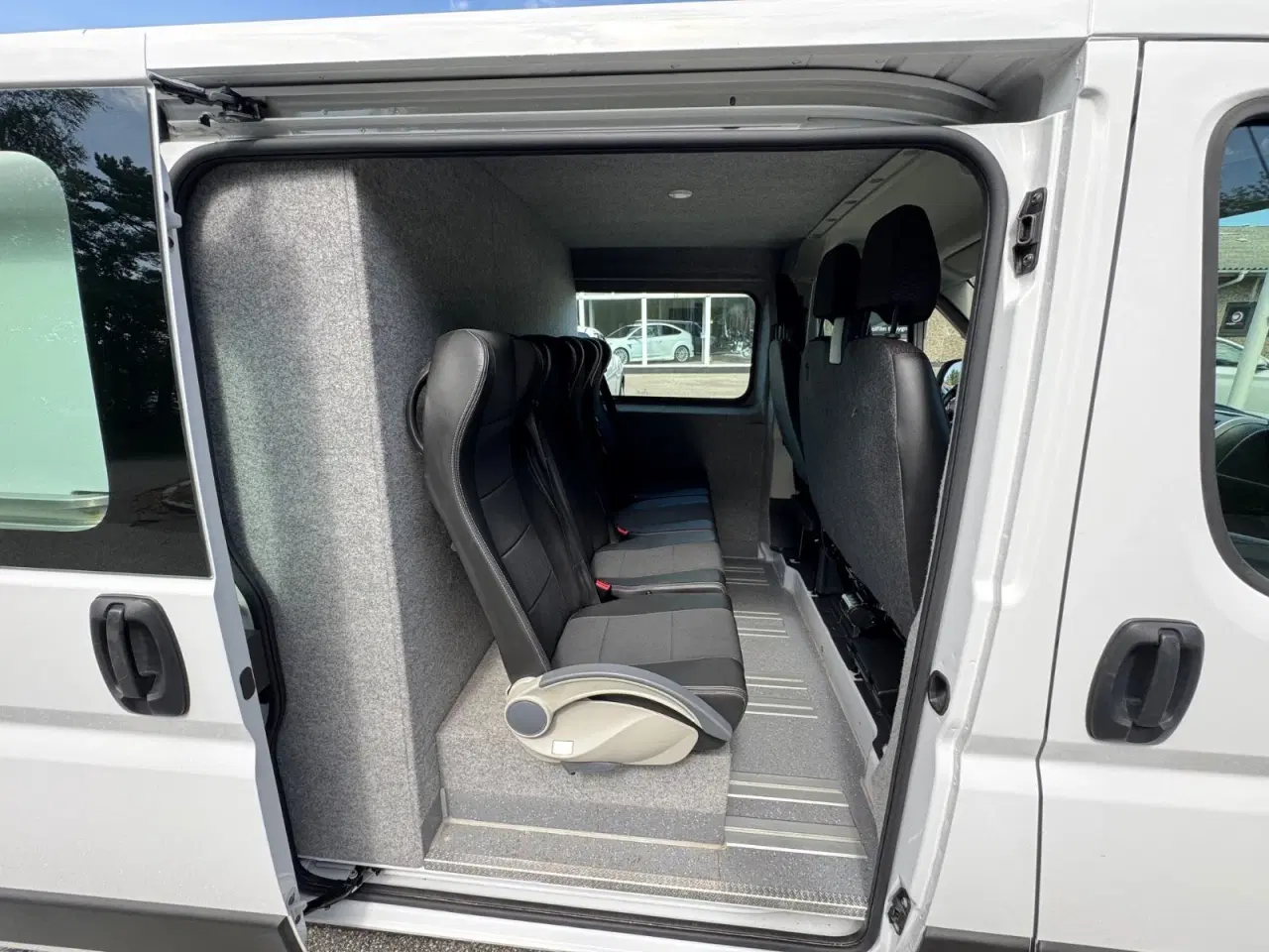 Billede 5 - Peugeot Boxer 335 2,2 BlueHDi 165 L3 Db.Kab Plus