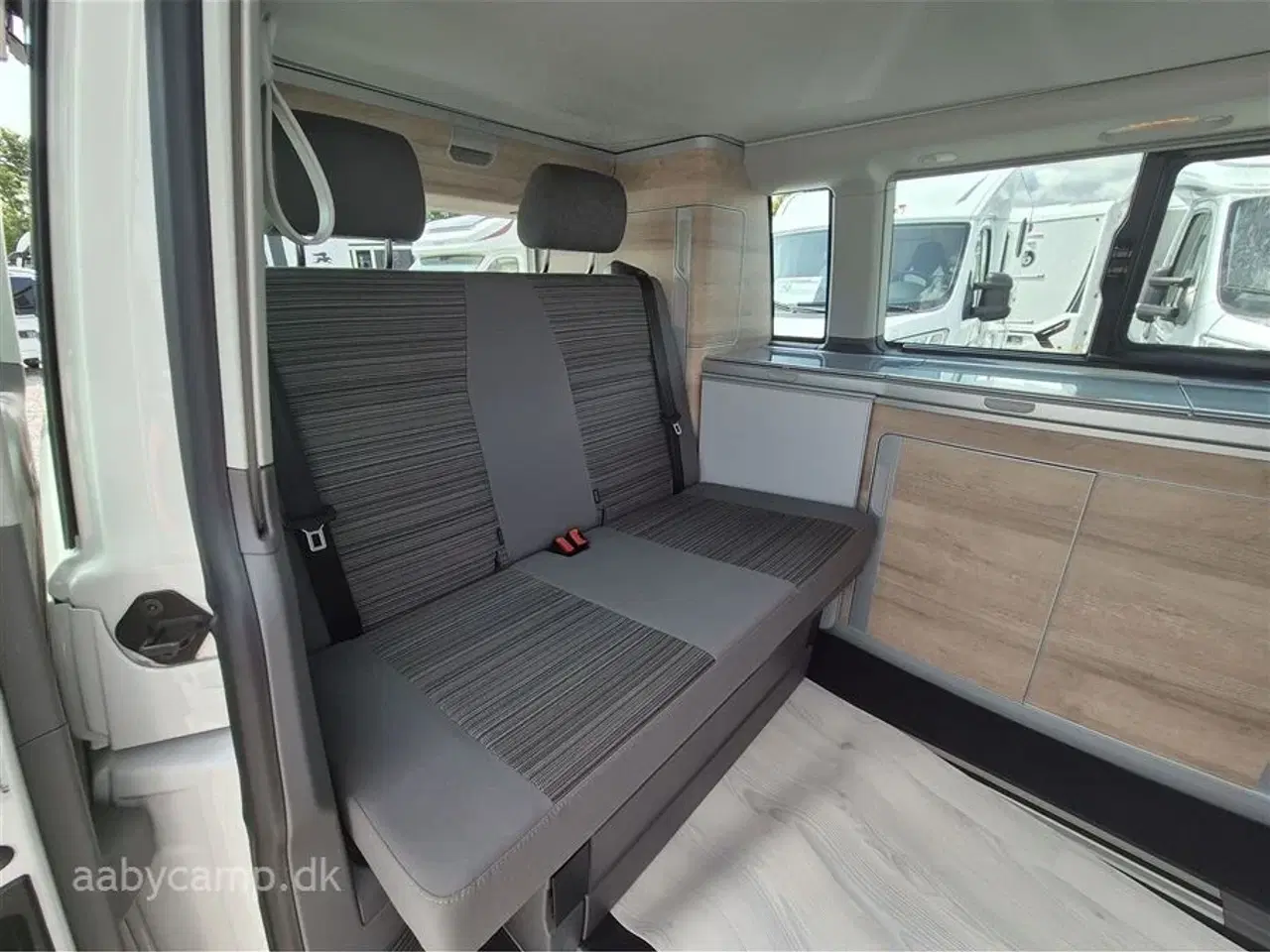 Billede 10 - 2022 - VW California Coast   Perfekt til de små veje. Markise. anhængertræk.