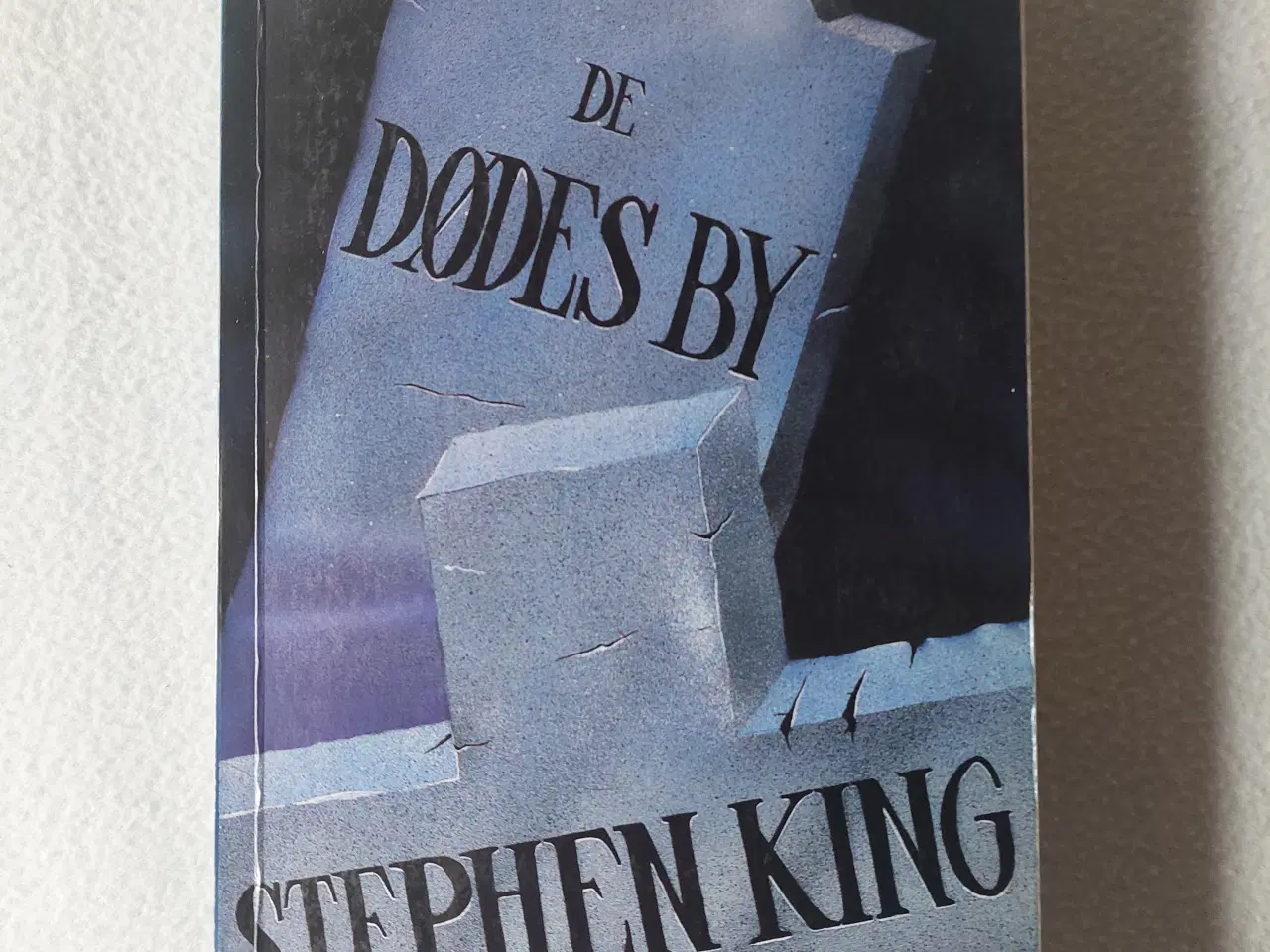 Billede 1 - STEPHEN KING, de dødes By