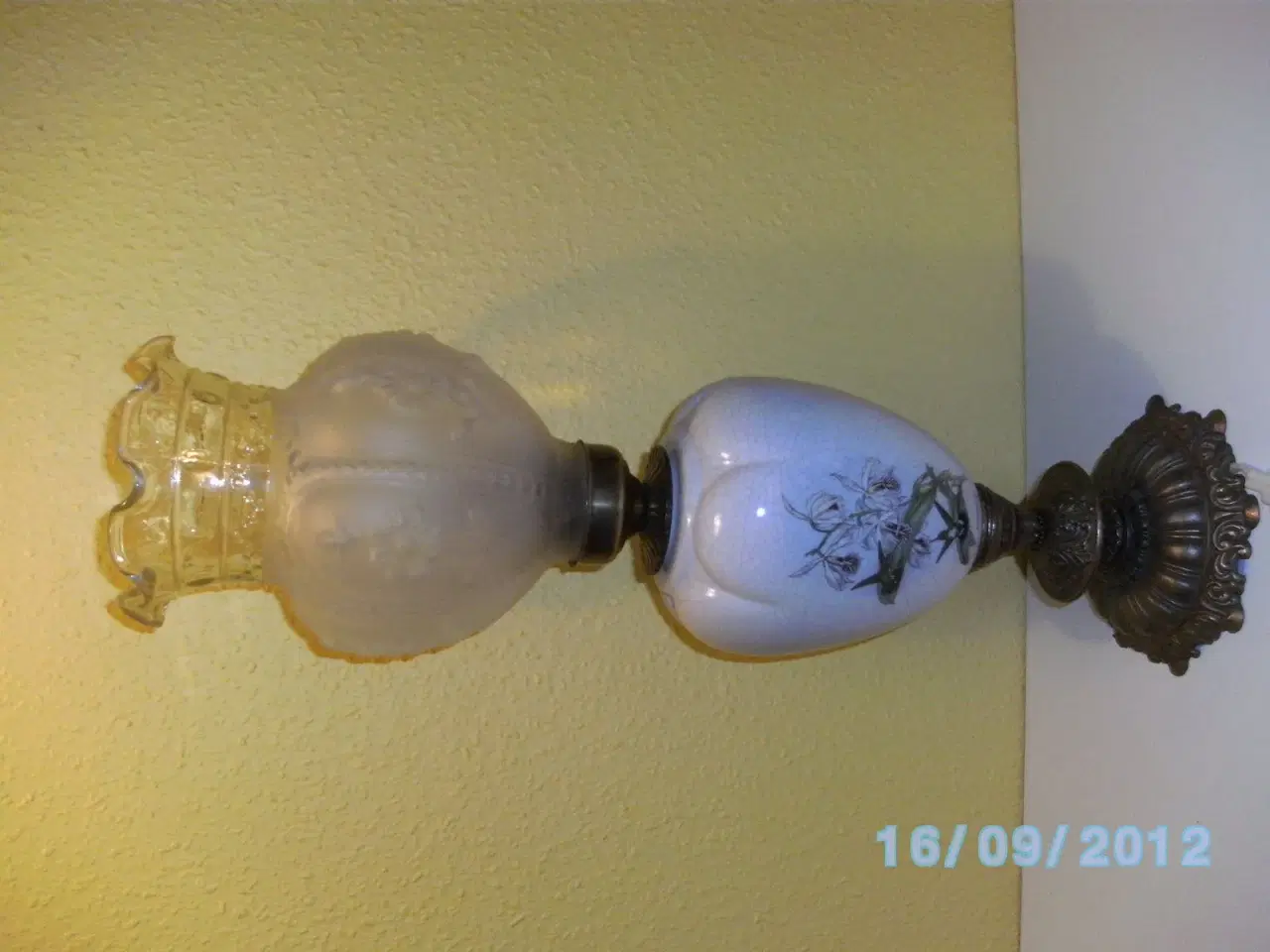 Billede 1 - bordlampe gammel